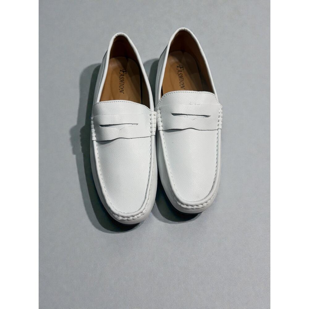 Brand-New Men’s White Loafers – Size 13 – $40